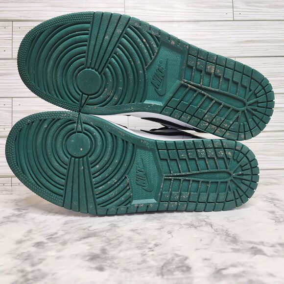 Nike Air Jordan 1 Low Mystic Green Men's 10.5 553558-113 (9/10) Pristine - Picture 6 of 11